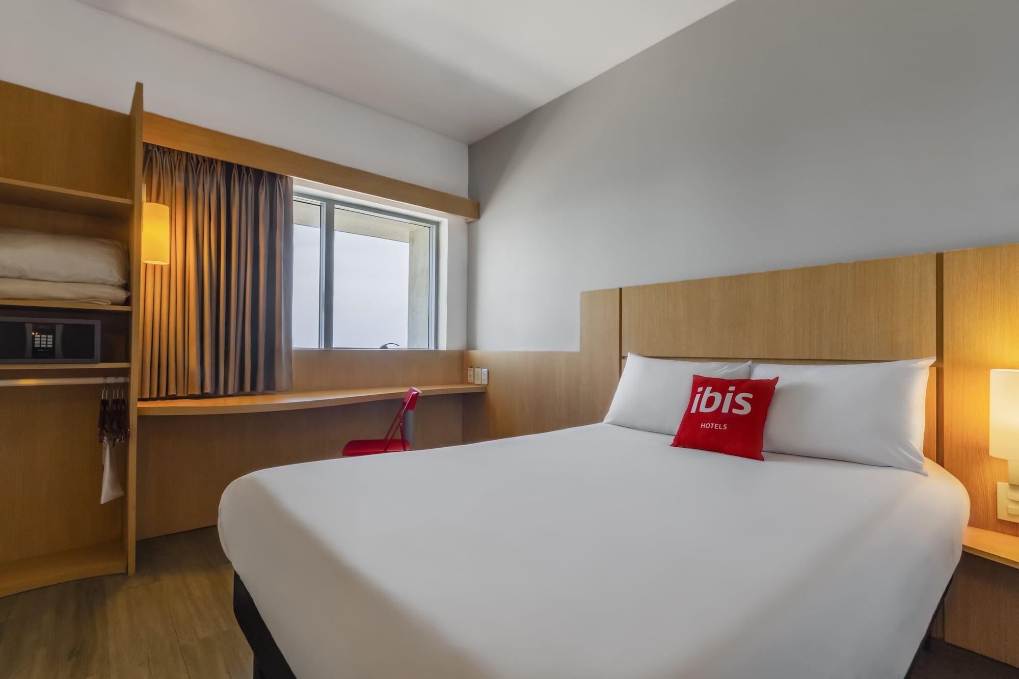 Отель Ibis Cartagena Marbella Экстерьер фото