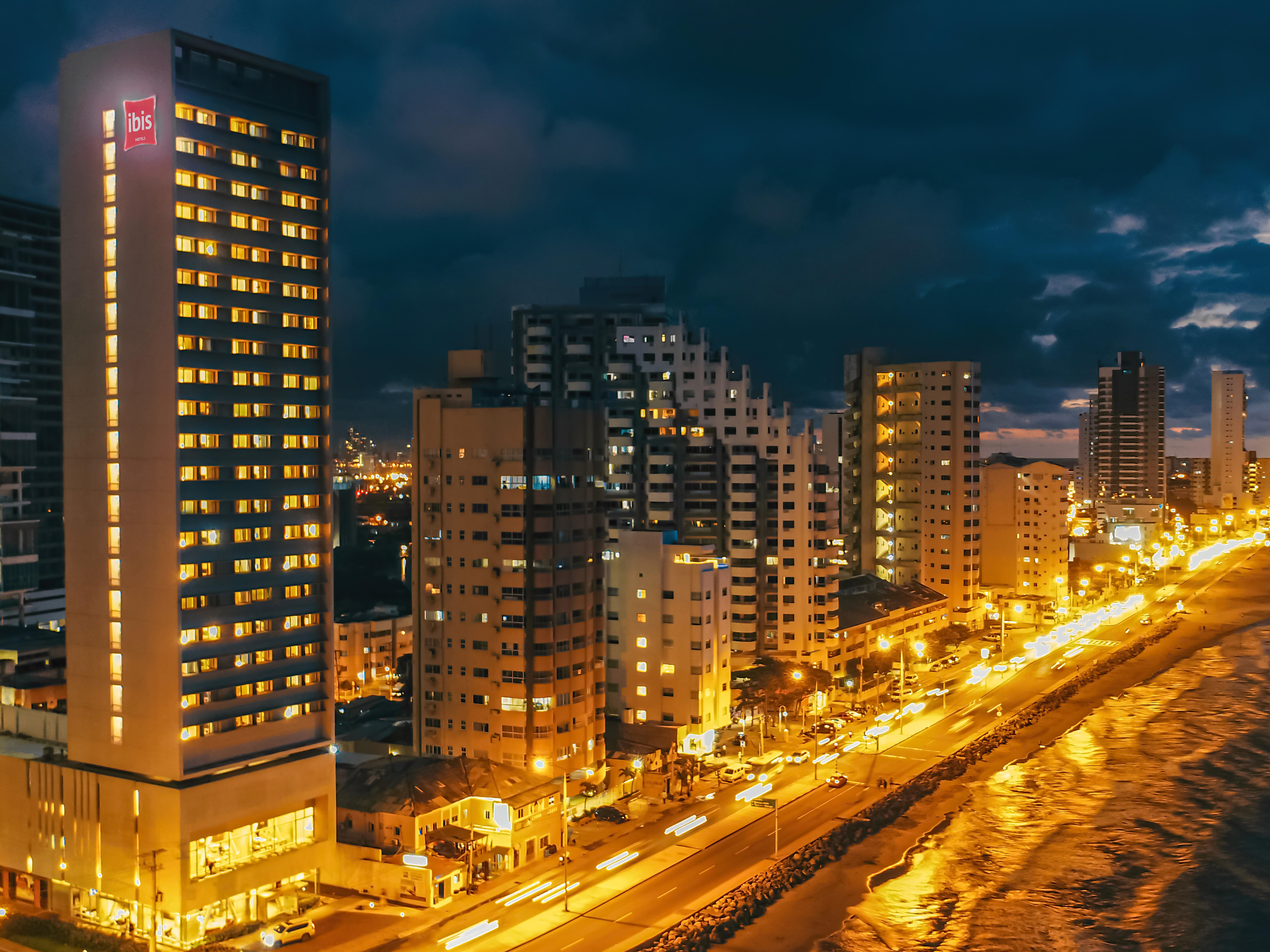 Отель Ibis Cartagena Marbella Экстерьер фото