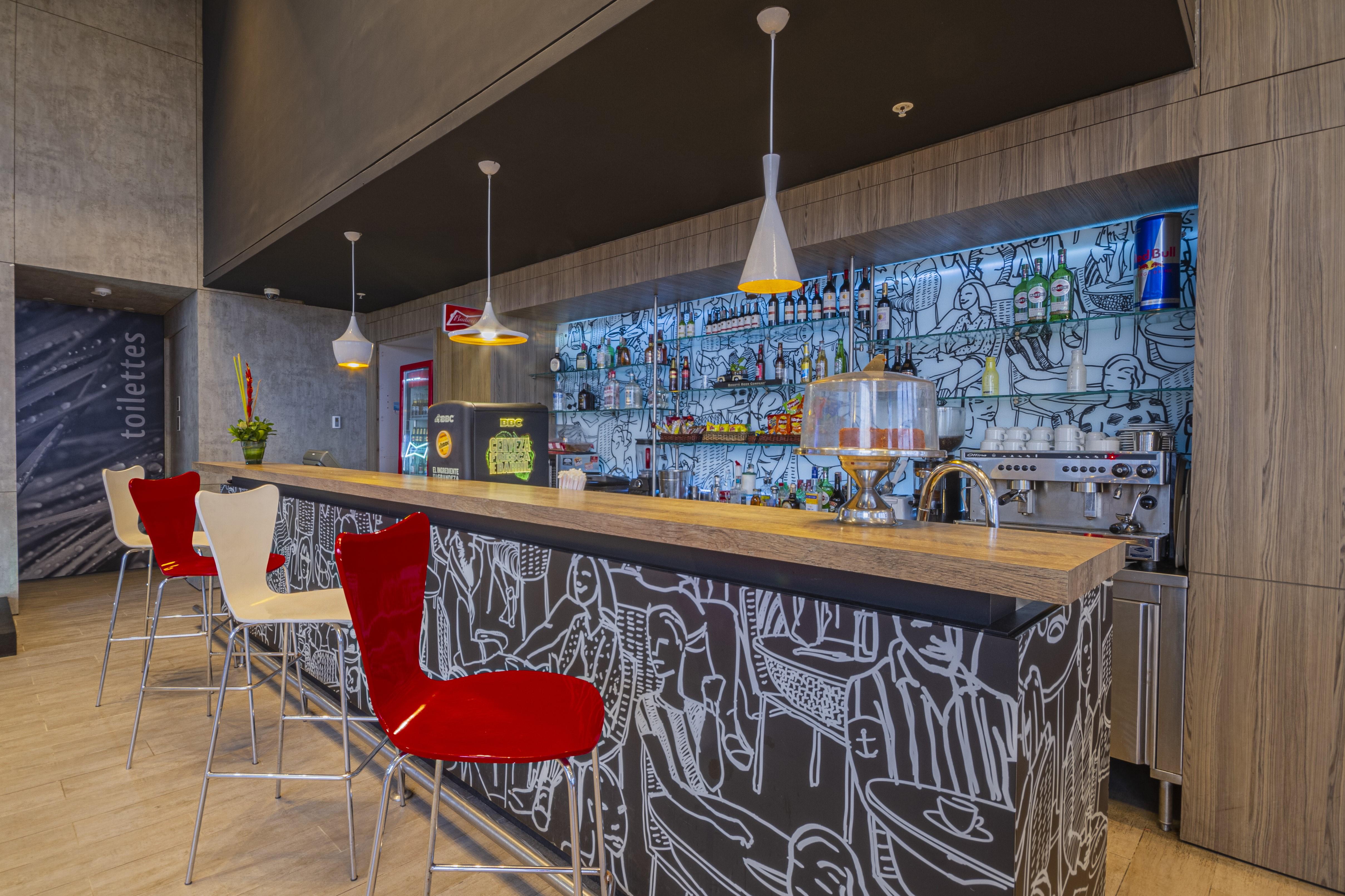 Отель Ibis Cartagena Marbella Экстерьер фото