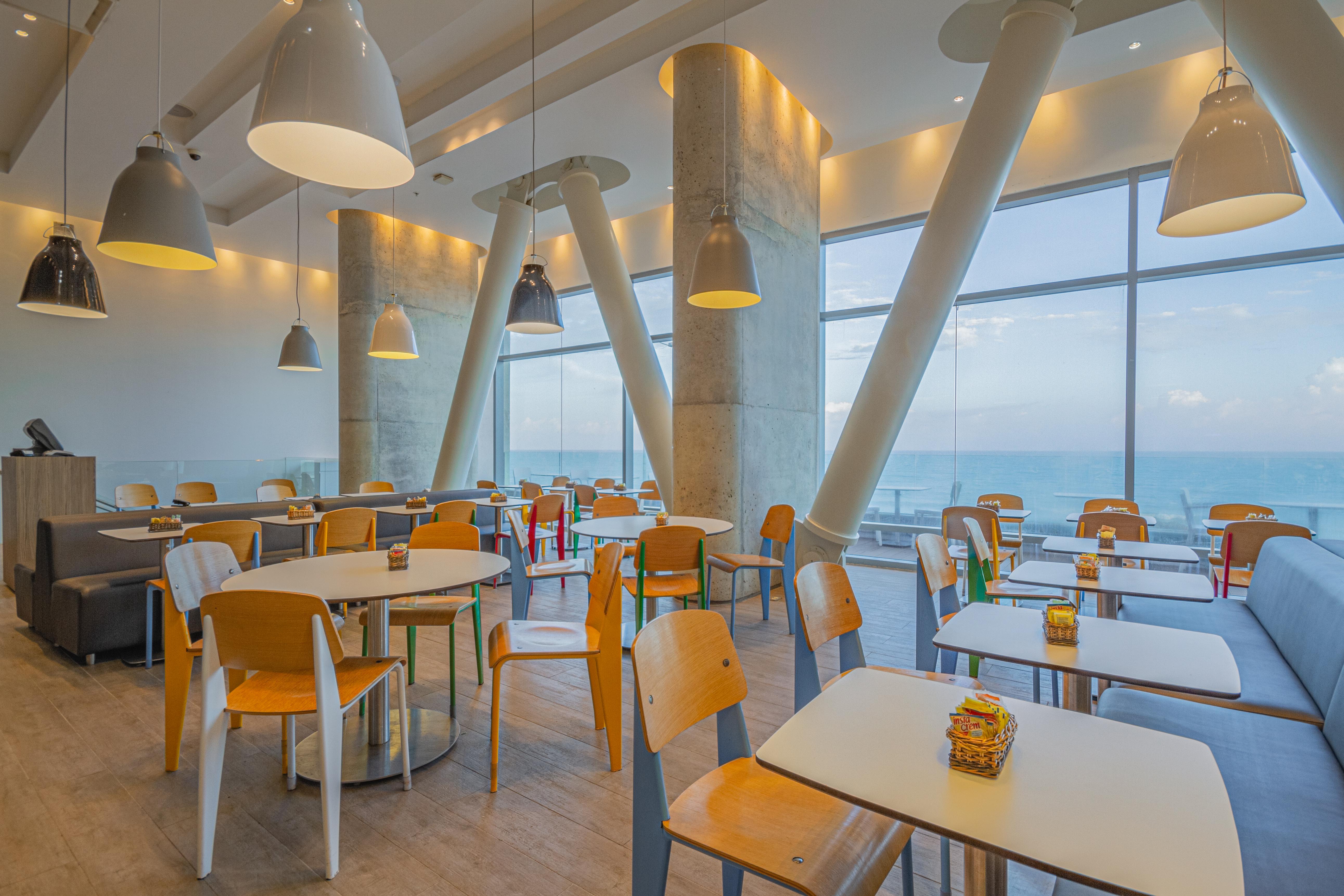 Отель Ibis Cartagena Marbella Экстерьер фото