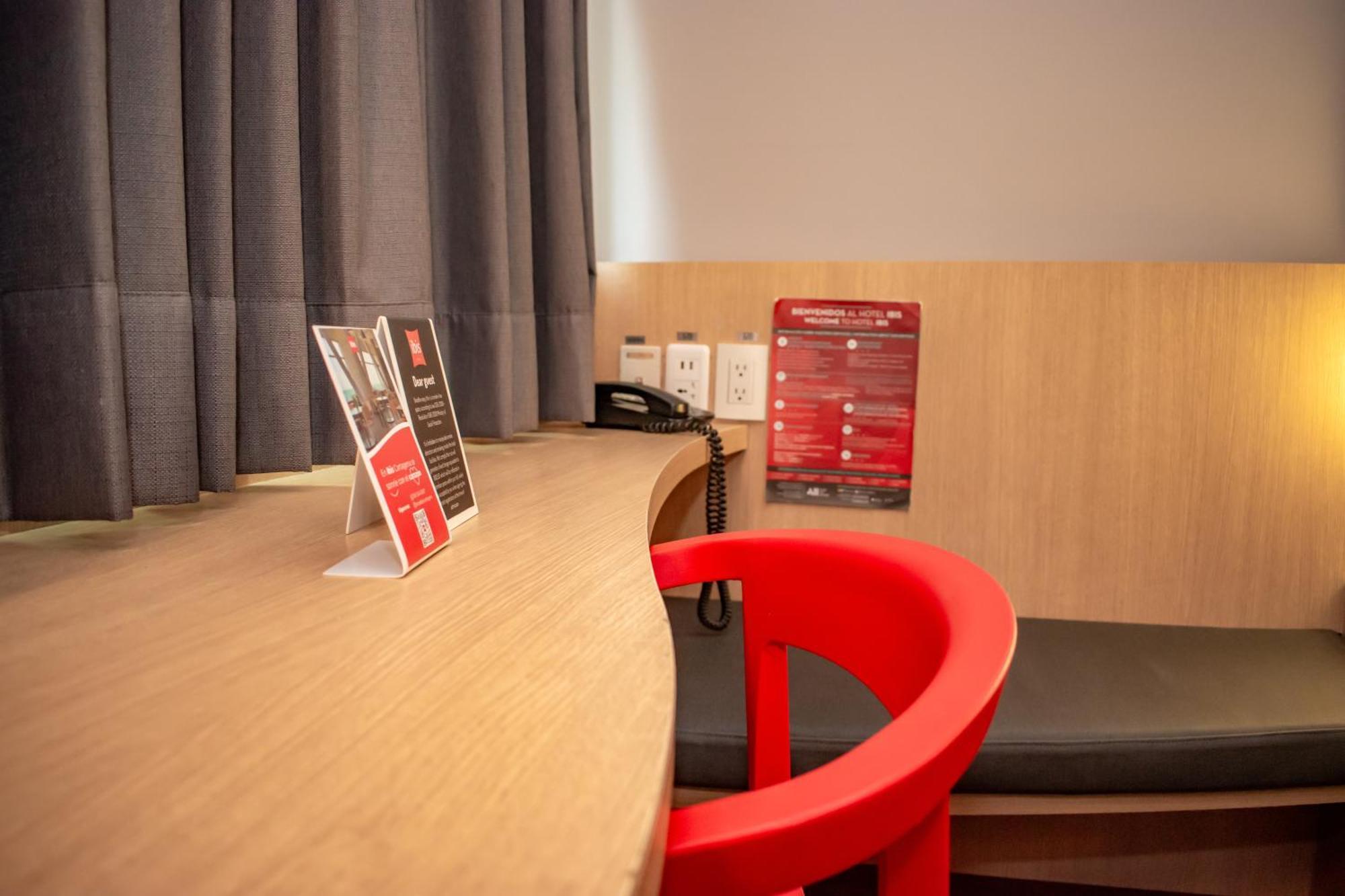 Отель Ibis Cartagena Marbella Экстерьер фото
